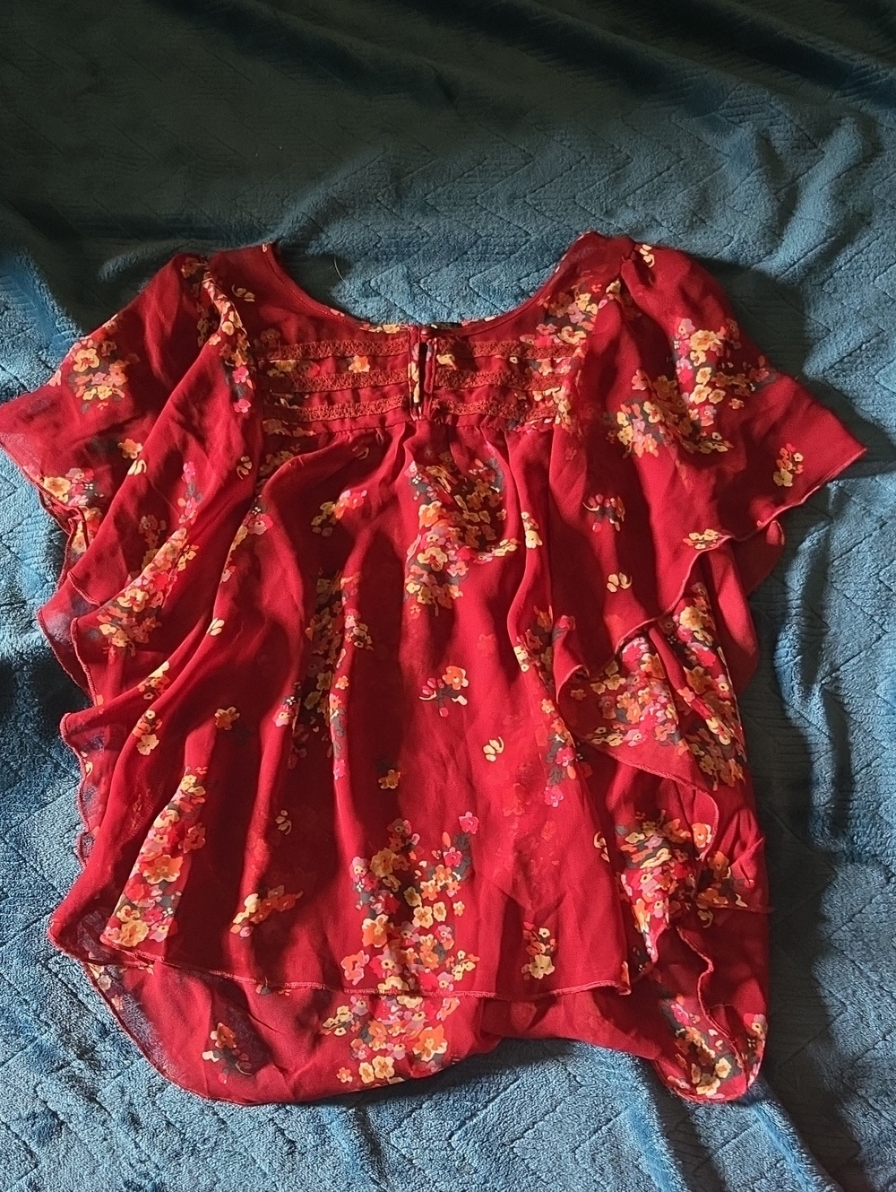Red Floral Ruffle Short Sleeve Blouse - Women